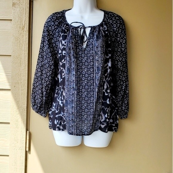 Womens Lucky Brand Boho Floral Navy Blue Blouse size large - Picture 1 of 12